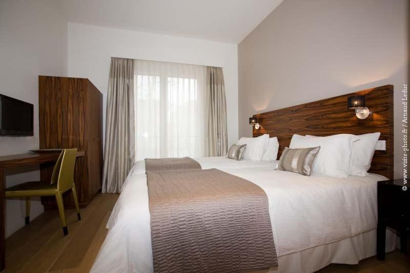 App-Arte Marseille Vieux-Port - Deluxe Apartment Super King Size Beds
