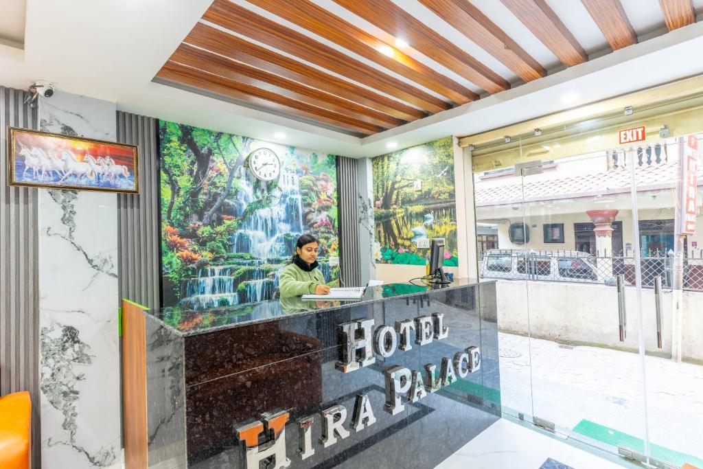 Fotografie z fotogalerie ubytování OYO 826 Hotel Hira Palace v destinaci Kathmandu