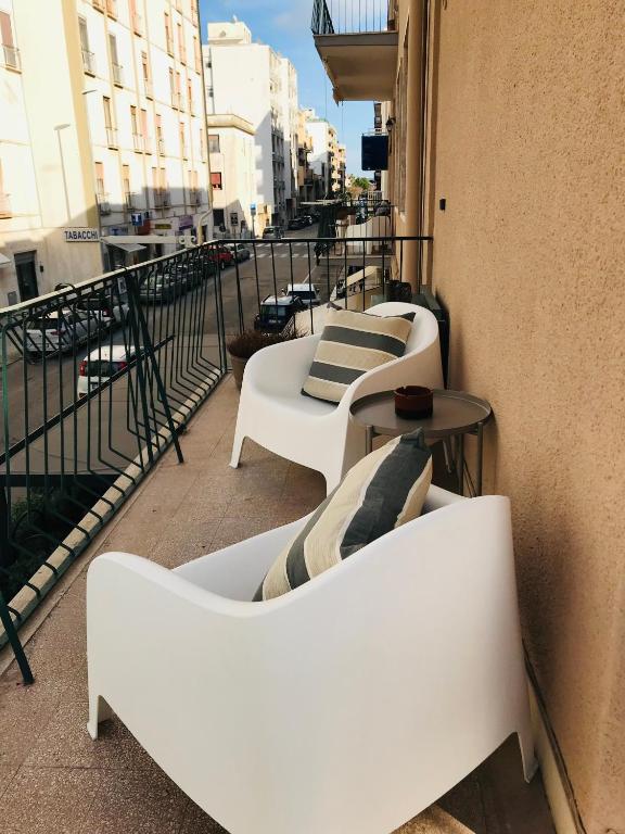 Balkón nebo terasa v ubytování Donna Franca