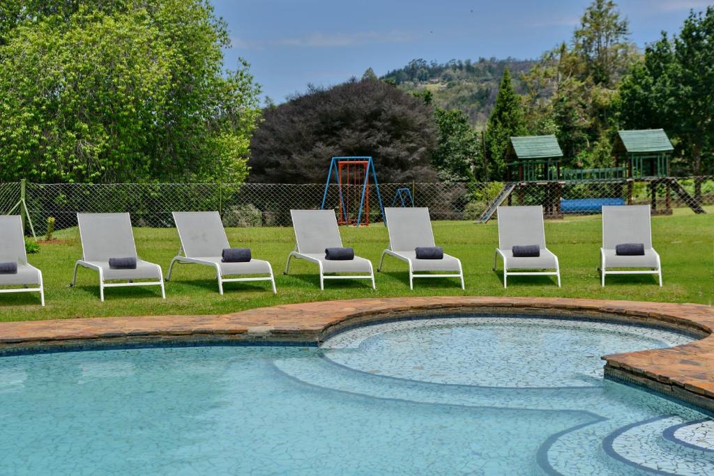 Bazén v ubytování Troutbeck Resort nebo v jeho okolí