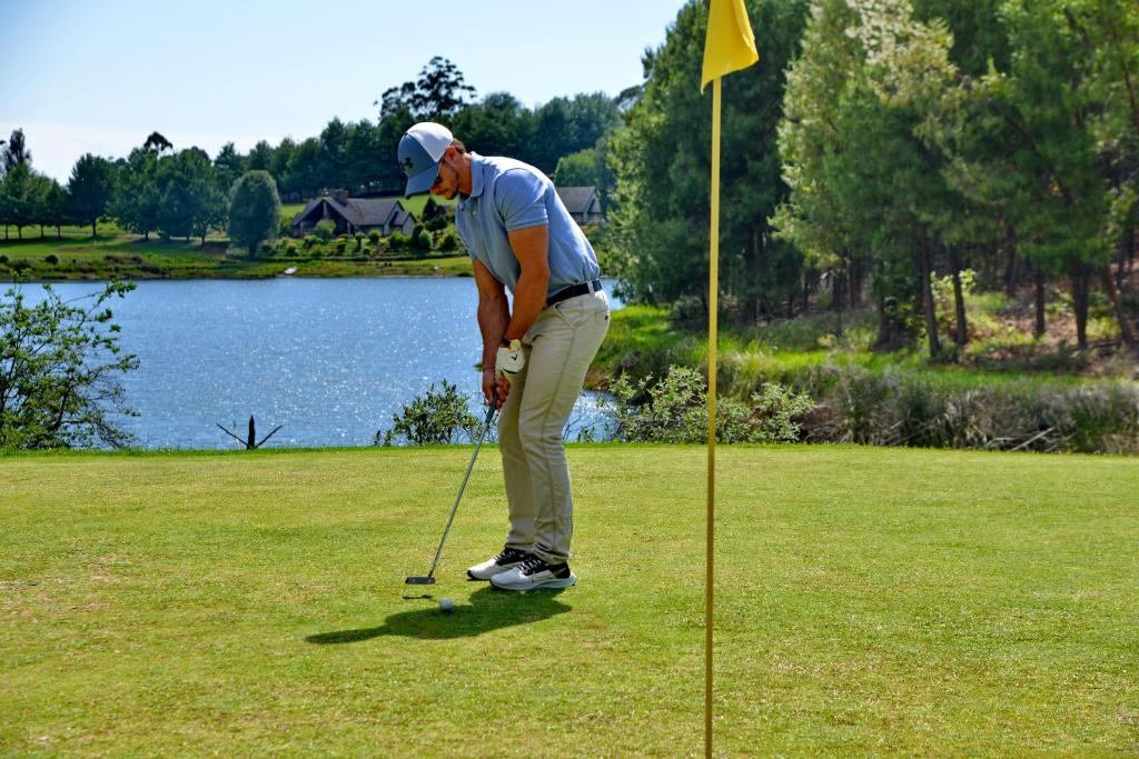 Golf v rezortu nebo okolí