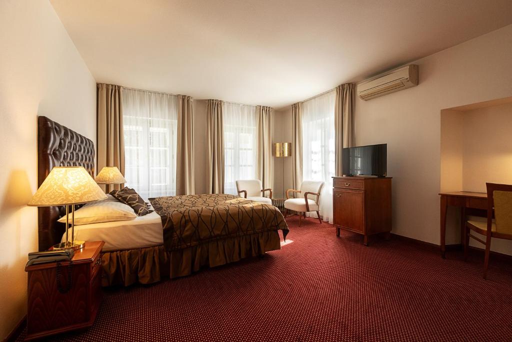 Hotel Hoffmeister - 8