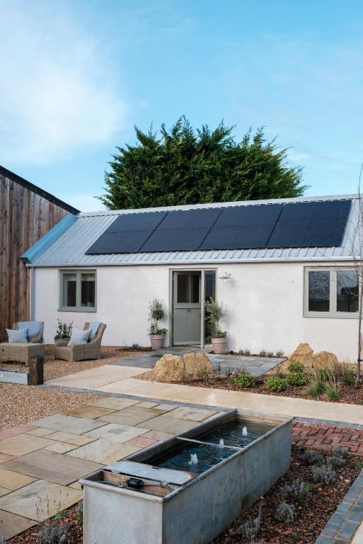 The Old Livery - An Elegant Bolthole with EV Parking photo