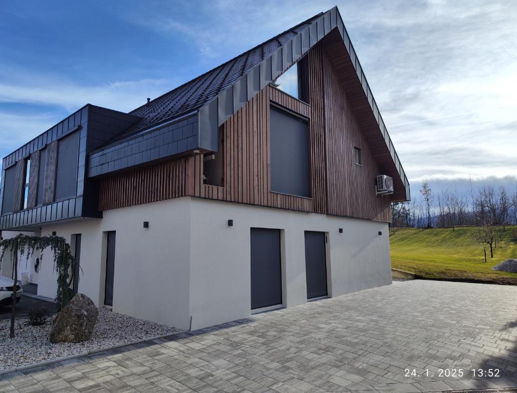 Budova, kde se apartmán nachází