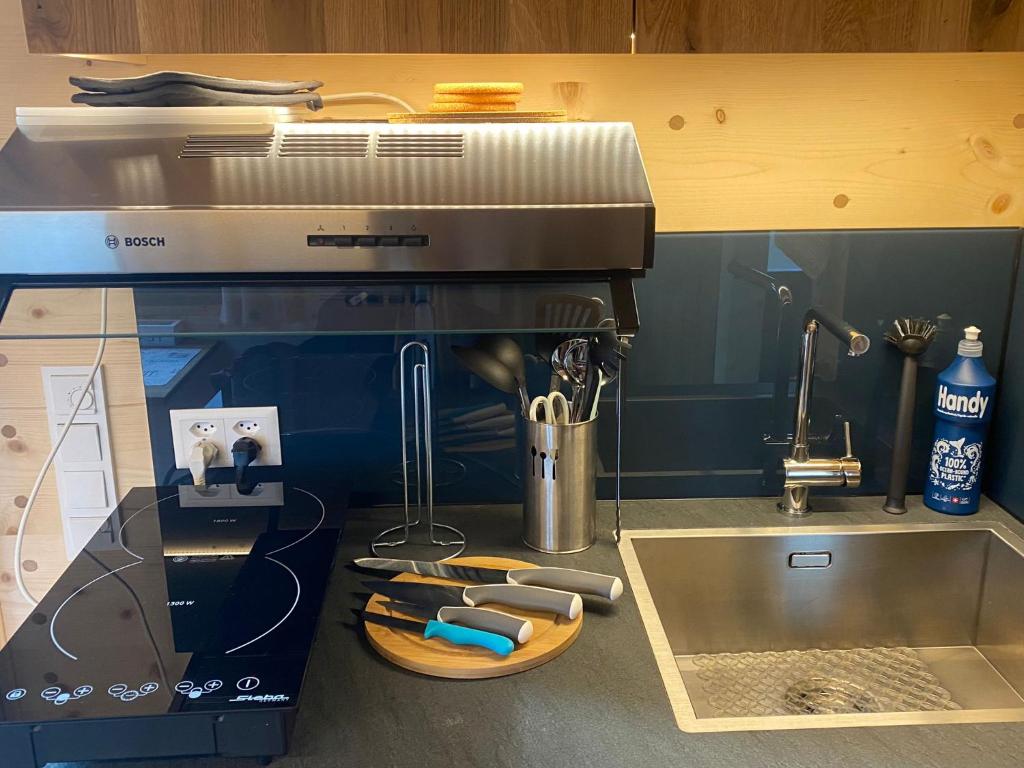 Unique Tiny Eco Lodges with gorgeous views to Jungfrau Massiv - Resim 37