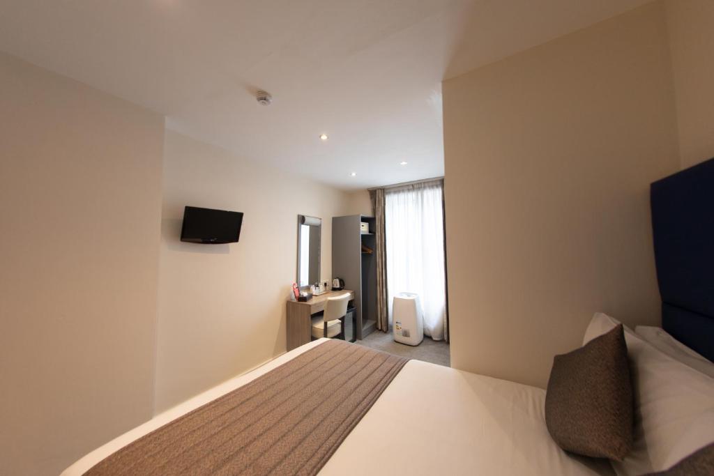 Duke Of Leinster Hotel - Resim 45