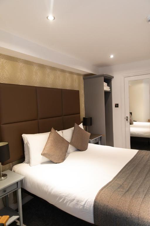 Duke Of Leinster Hotel - Resim 14