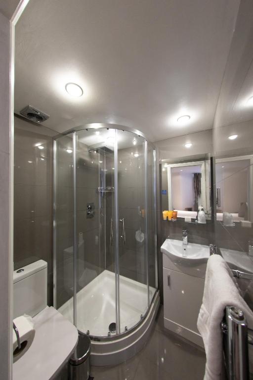 Duke Of Leinster Hotel - Resim 28