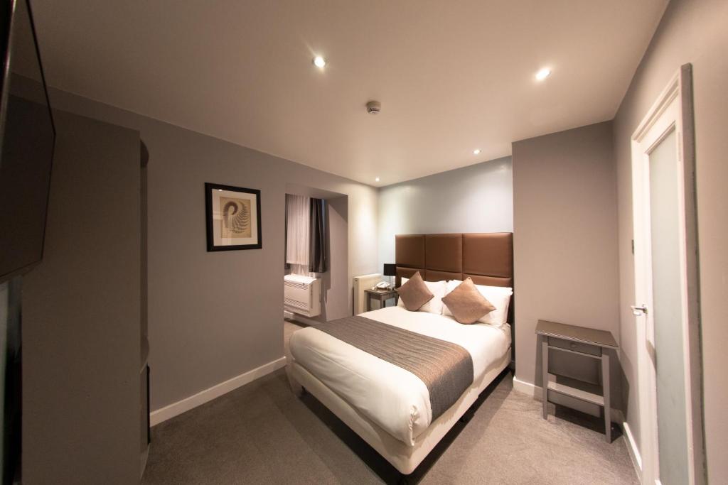 Duke Of Leinster Hotel - Resim 34