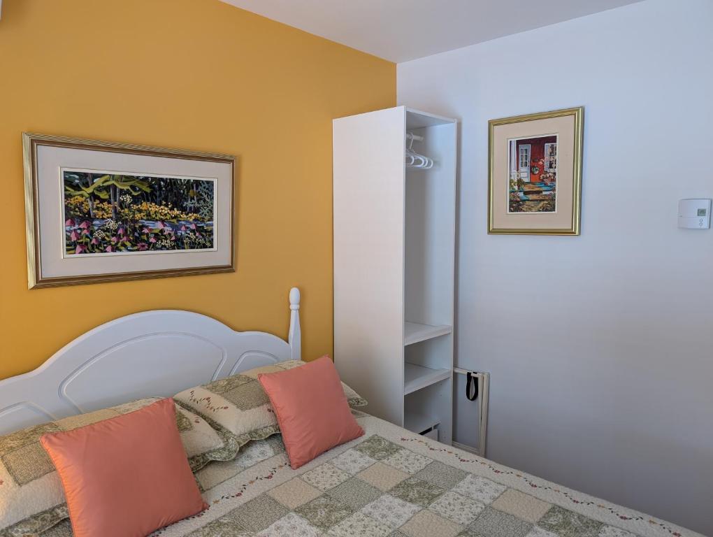 Postel nebo postele na pokoji v ubytování Au Saut Du Lit