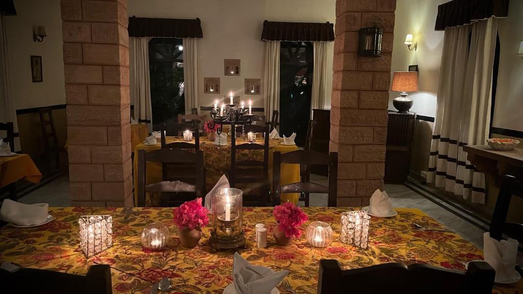 Restaurace v ubytování Devi Bhawan