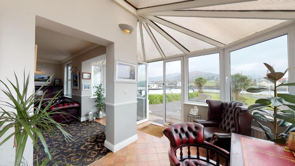 Posezení v ubytování Milltown House Dingle