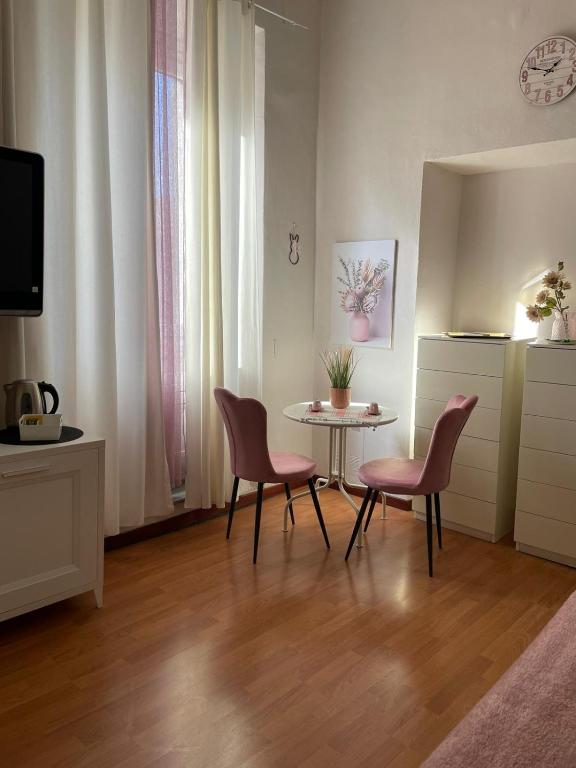 TV a/nebo společenská místnost v ubytování B&B Home XIX
