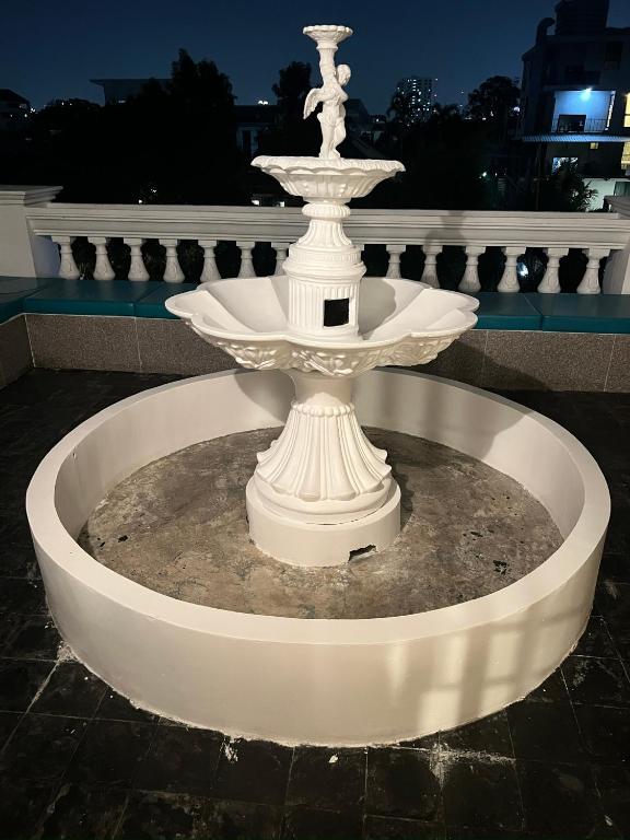 V20 Boutique Jacuzzi Hotel - Resim 16