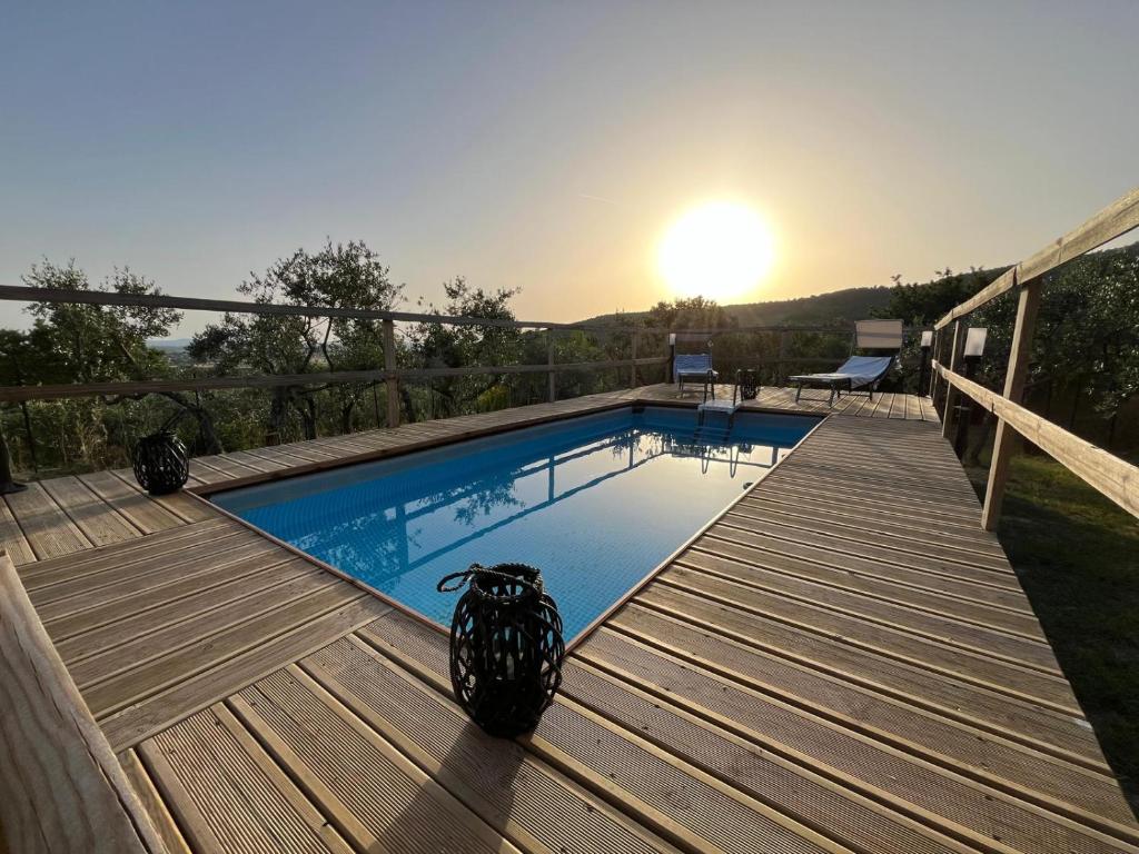 Πισίνα στο ή κοντά στο Casetta del Glicine