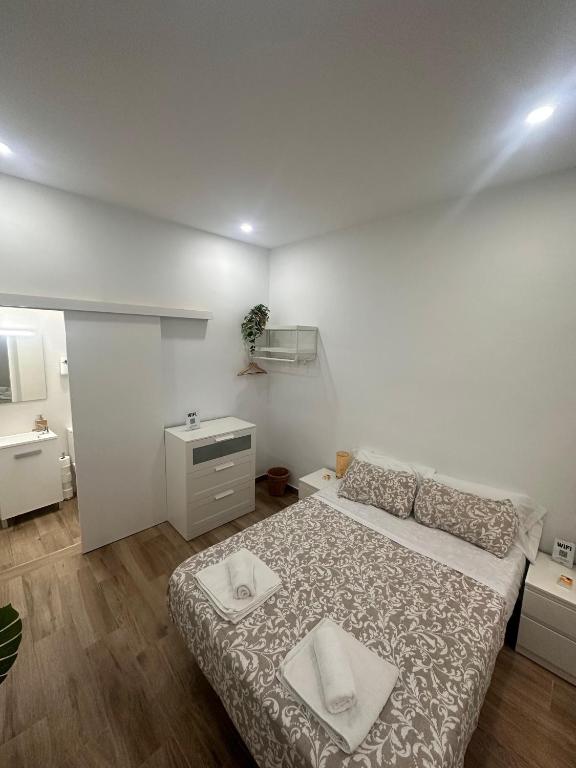Triana Riverside - Camera Doppia Con Bagno Privato