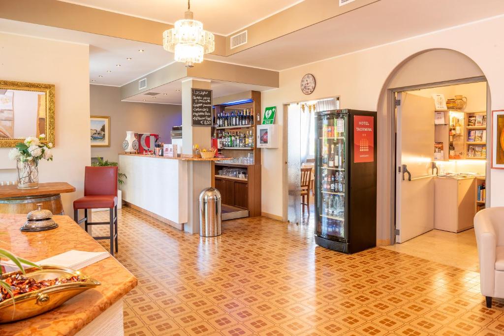 Lounge nebo bar v ubytování Hotel Taormina