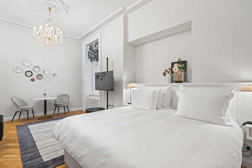 Vodickova Luxury Suites - Deluxe Junior Suite