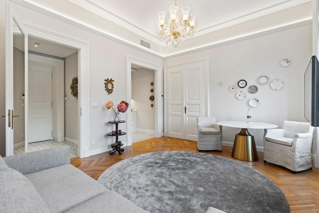 Vodickova Luxury Suites - 7