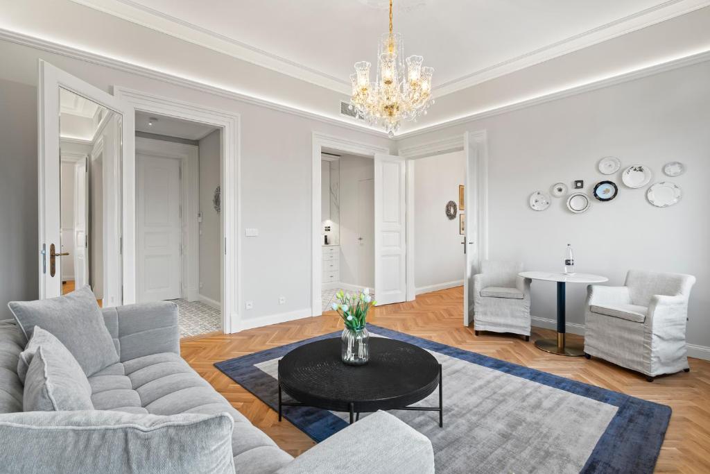 Vodickova Luxury Suites - 3