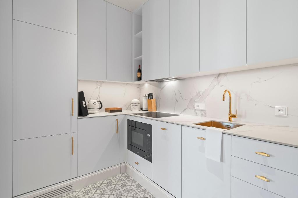 Vodickova Luxury Suites - 6