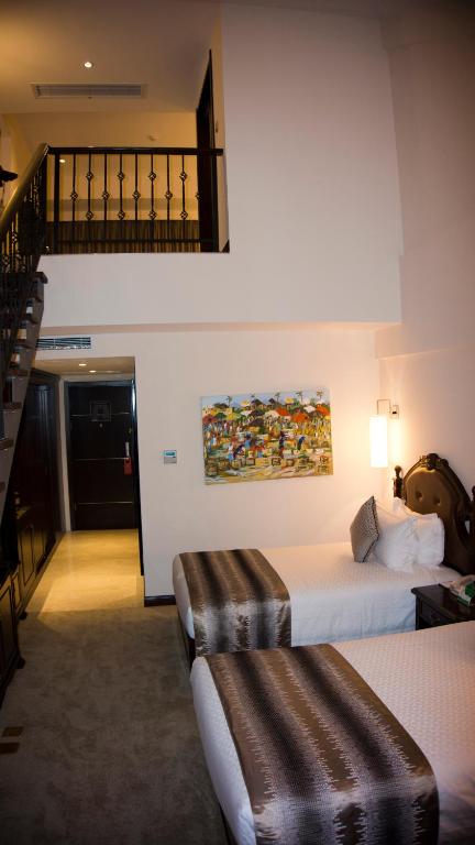 Tang Palace Hotel - Duplex Suite
