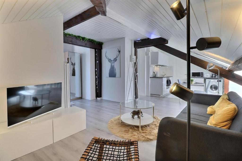 Attique Studio A