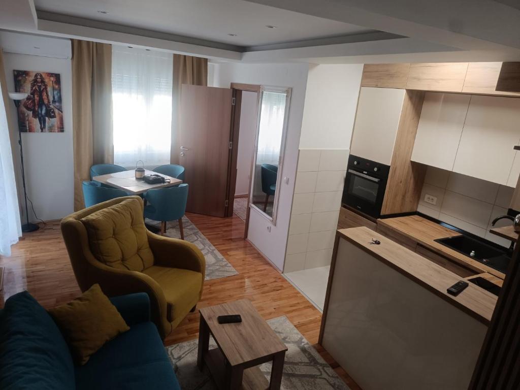 Kuchyň nebo kuchyňský kout v ubytování Apartman Dunja i Petar