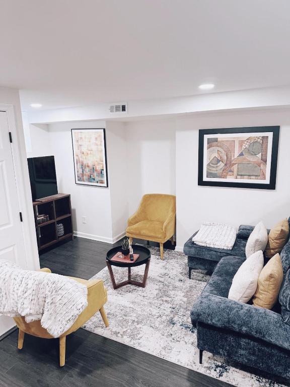 North Capitol Charm photo