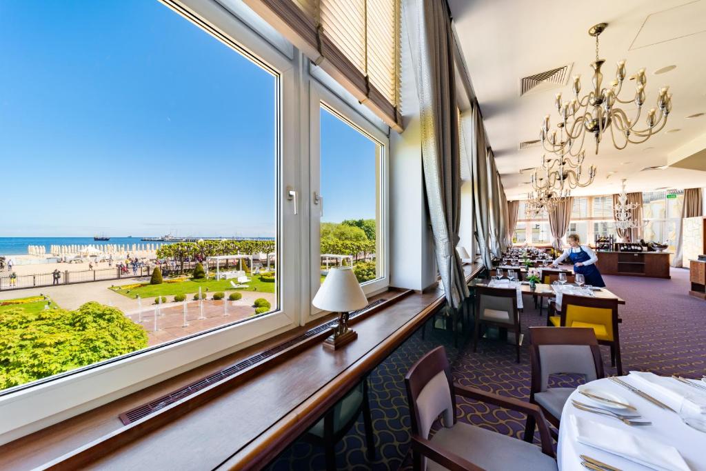 Nespecifikovaný výhled na moře nebo výhled na moře při pohledu z hotelu