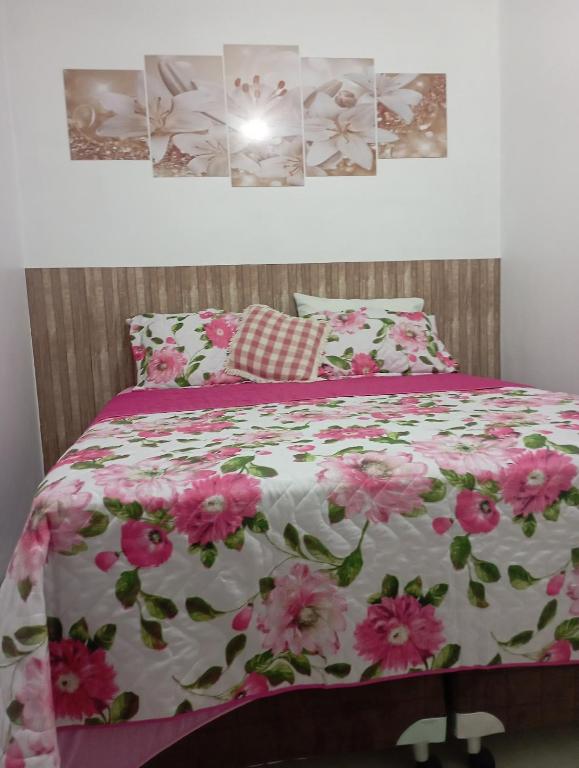 Postel nebo postele na pokoji v ubytování Espaço inteiro - LOFT confortavel