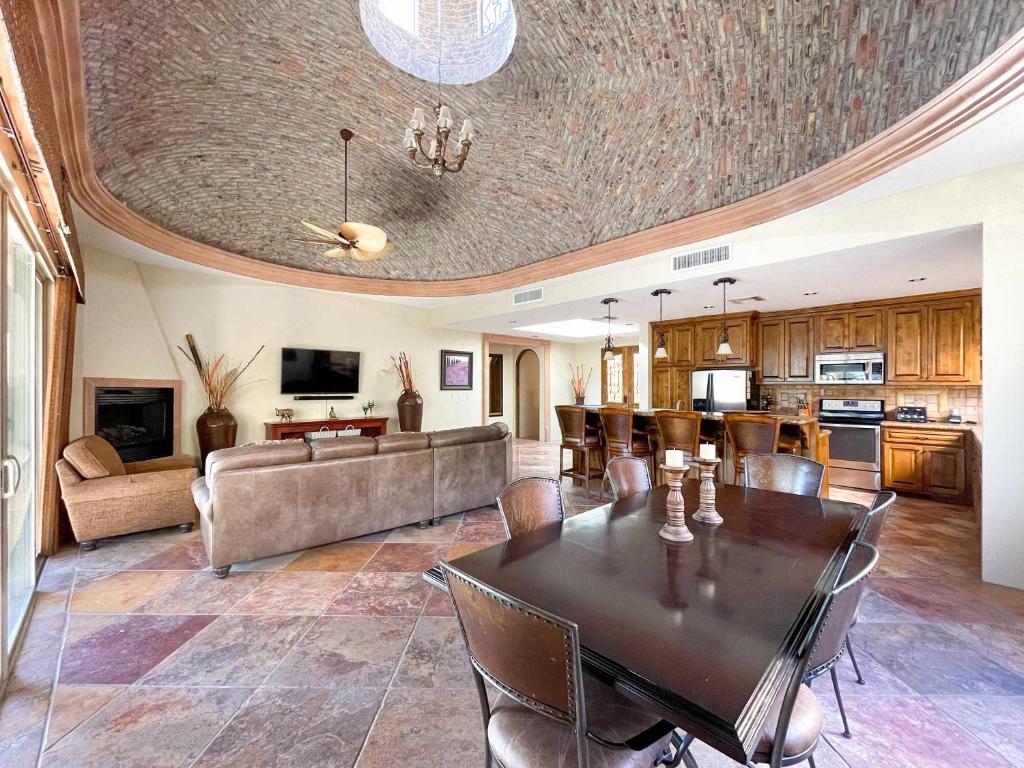 3BR Villa at the Iconic Sandy beach Area #12