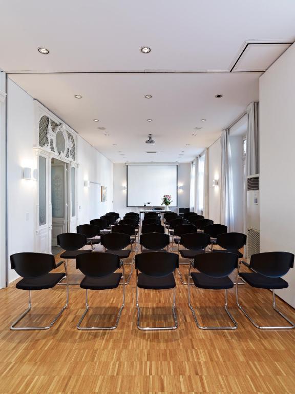 Konferenční prostory v ubytování Business Center IN Villa