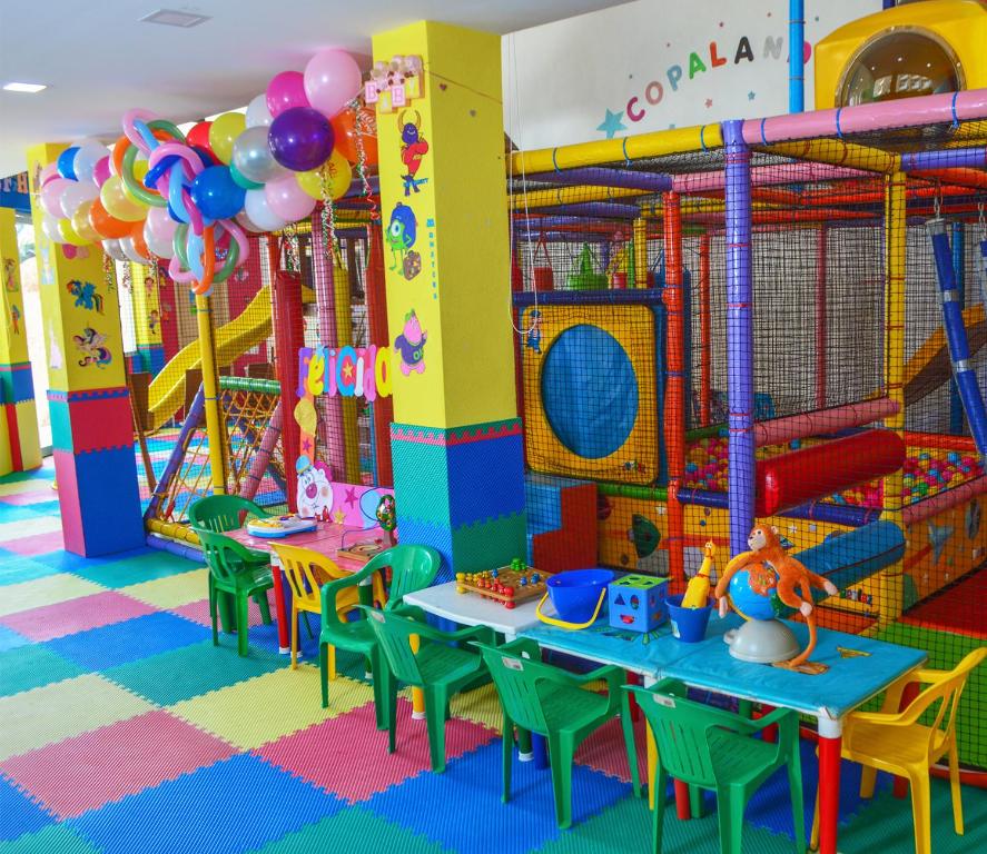 Dětský klub v ubytování Copacabana Beach Hotel Acapulco