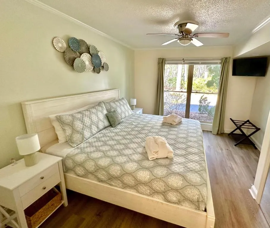 Cozy 1BD, 5 Mins Walk to the Beach, No Stairs!
