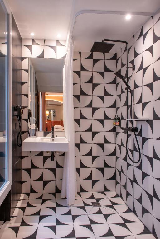 Arc Elysées - Resim 3