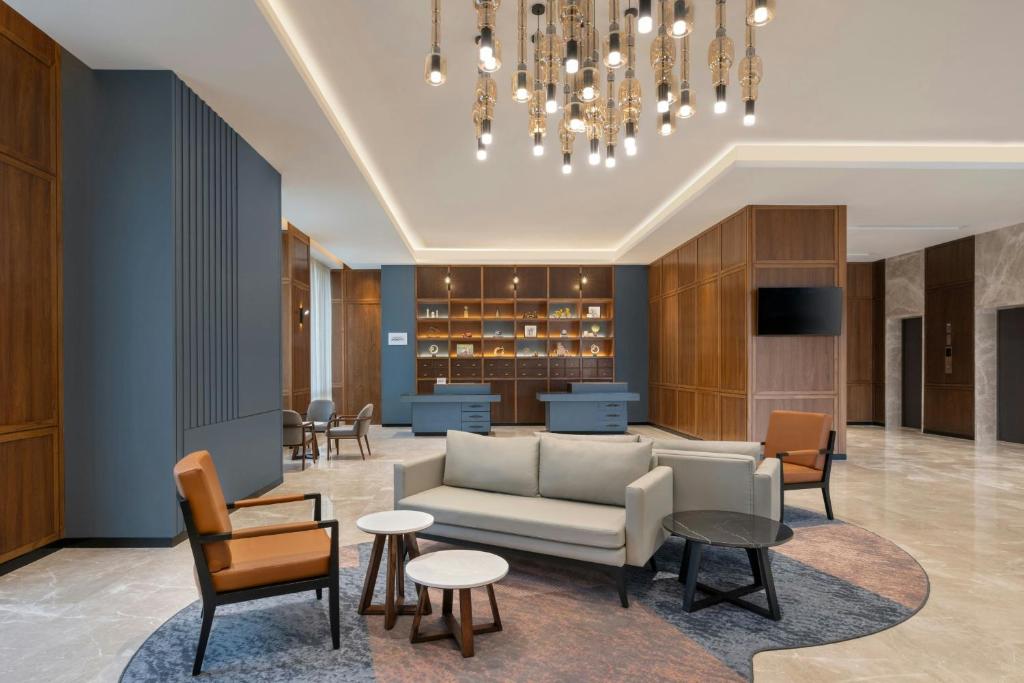 Posezení v ubytování Four Points by Sheraton Chennai, Velachery