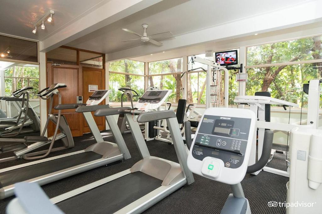 Fitness centrum a/nebo fitness zařízení v ubytování Sonia's At Ramada Resort Free Wifi
