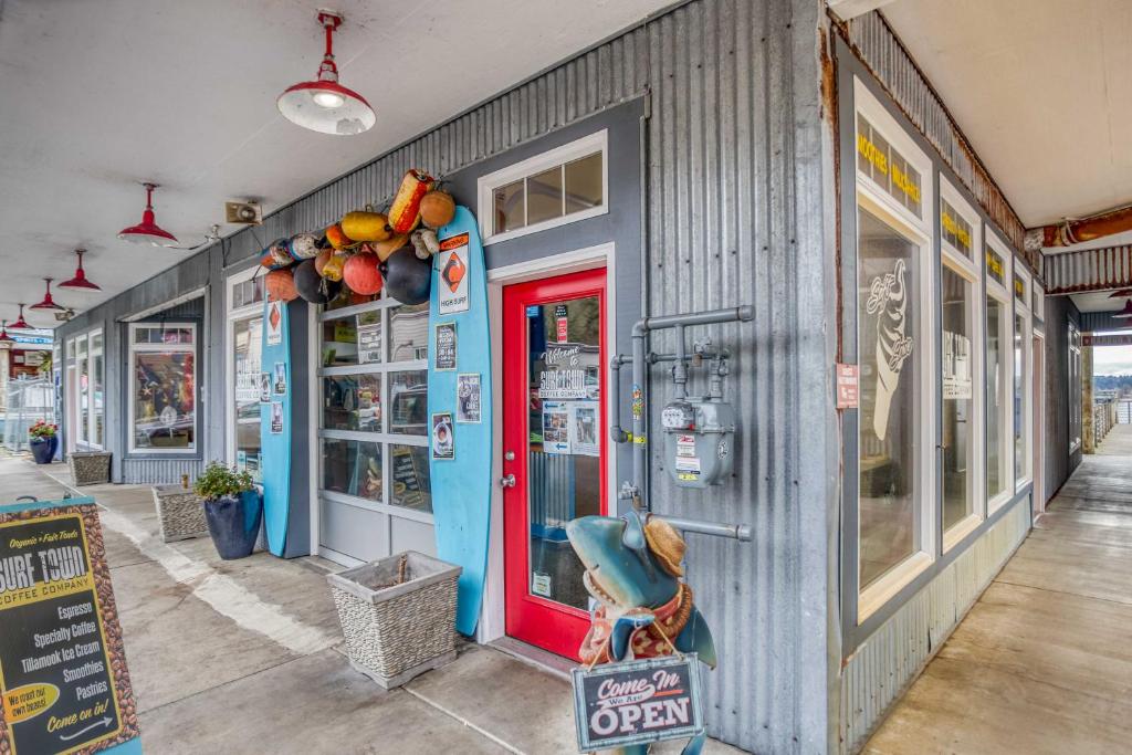 Fotografie z fotogalerie ubytování Surfer Dude - Anchor Pier Lodge v destinaci Newport