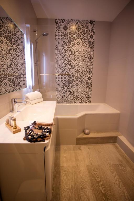 Hôtel Royal - Centre Comédie - 14