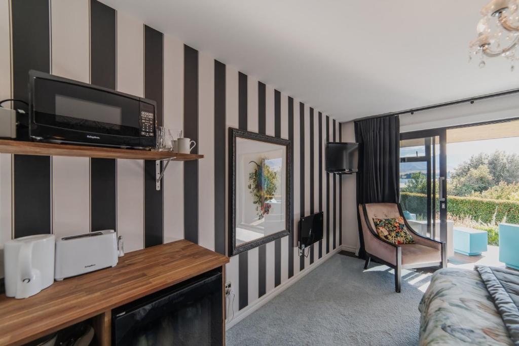 Room with Lake and Mountain Views - Tekapo - Resim 5