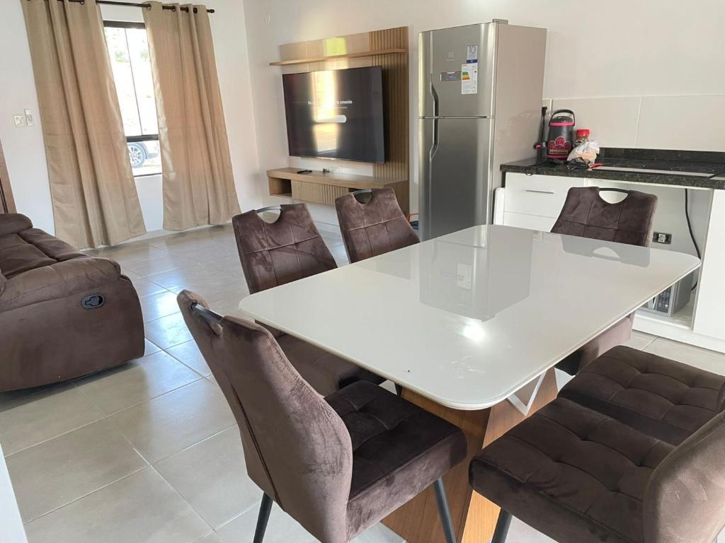 Kuchyň nebo kuchyňský kout v ubytování Palina Village Casa 12 - San Bernardino