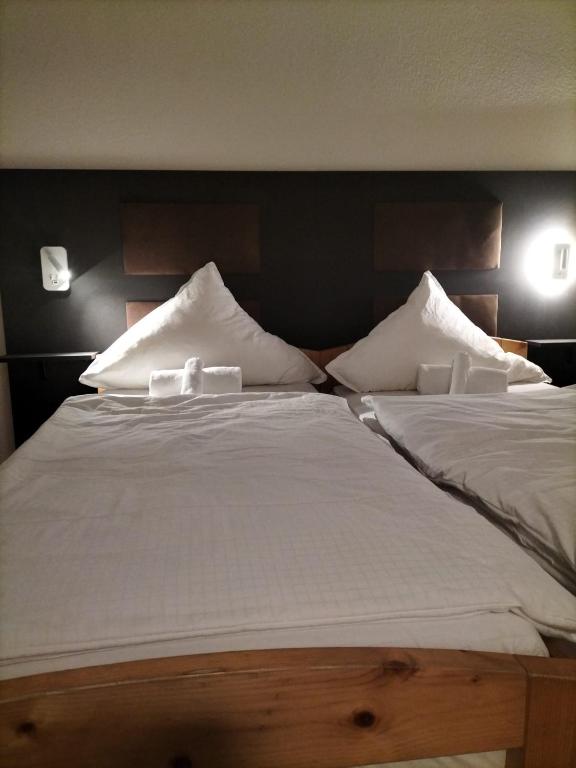 Niehler Hotel - Resim 17