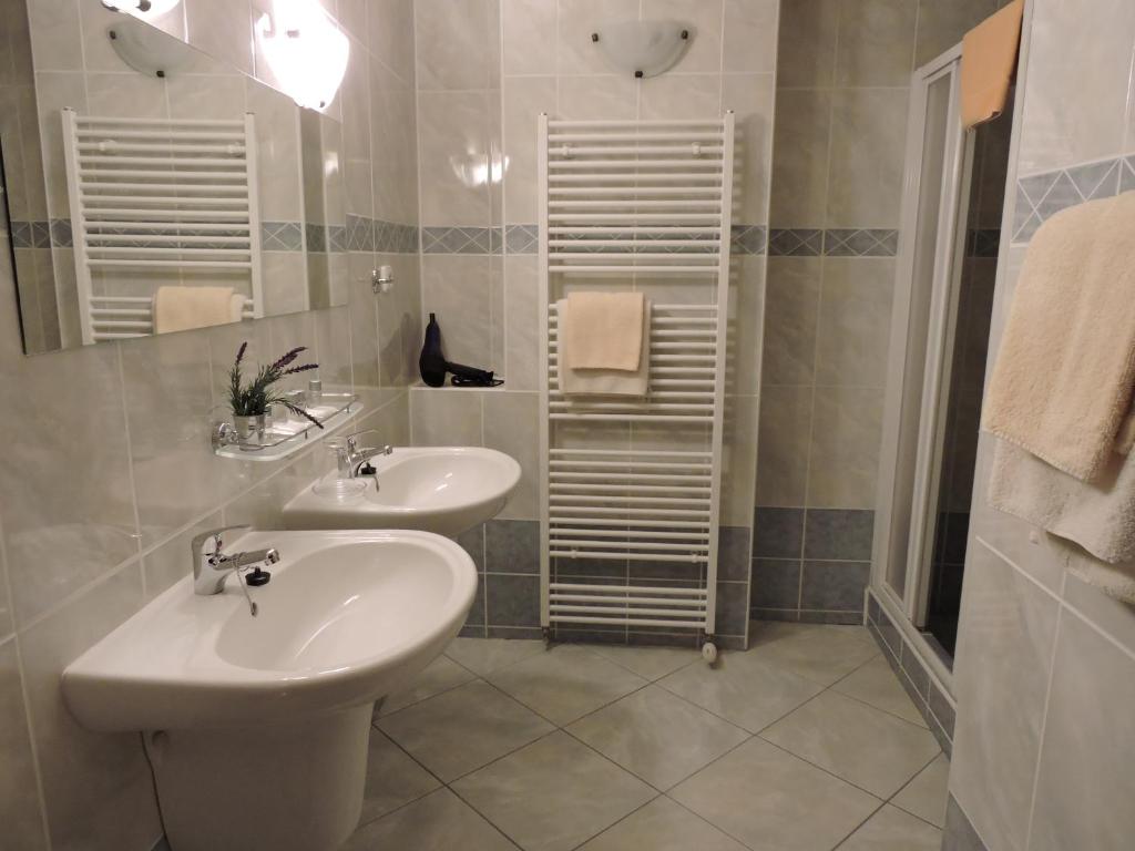 Koupelna v ubytování Hotel Atrium