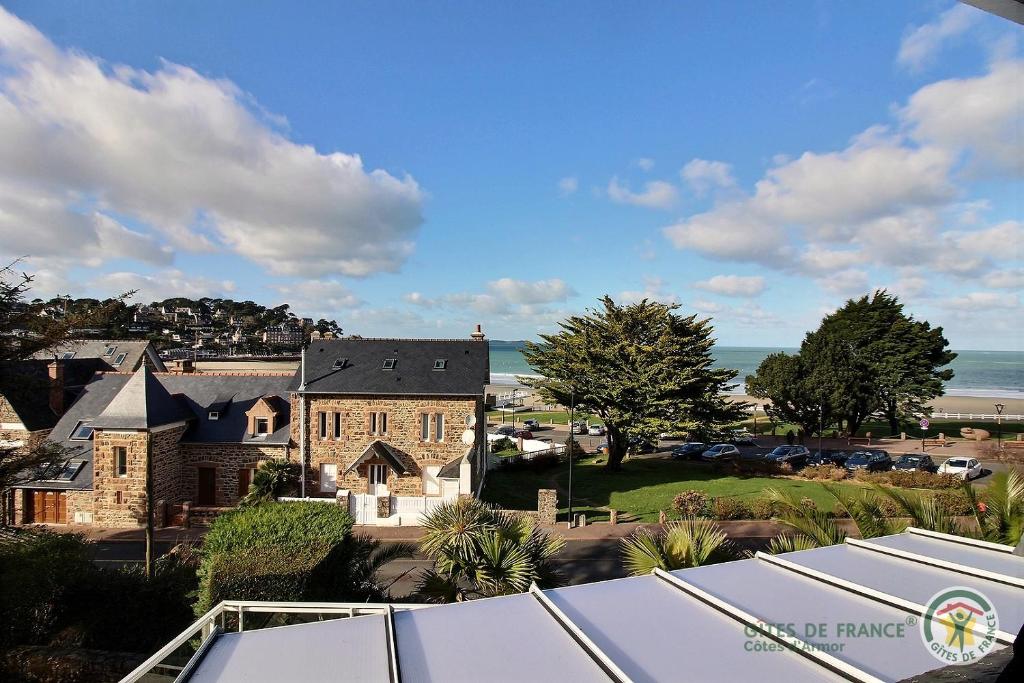 Photo de la galerie de l'établissement Villa trestraou, à Perros-Guirec