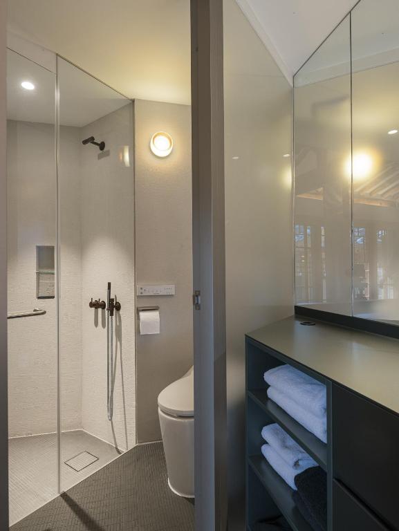 Ein Badezimmer in der Unterkunft Nostalgia Hanok Hotel