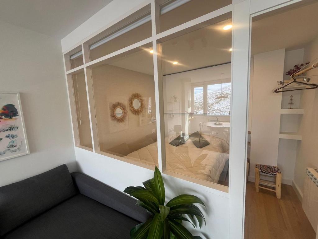Łóżko lub łóżka w pokoju w obiekcie IMEDA Apartamentos MONTE GORBEA