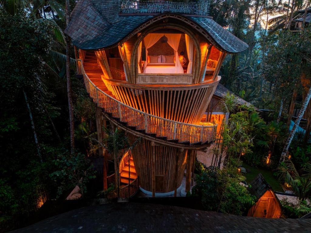 Budova, kde se rezort nachází