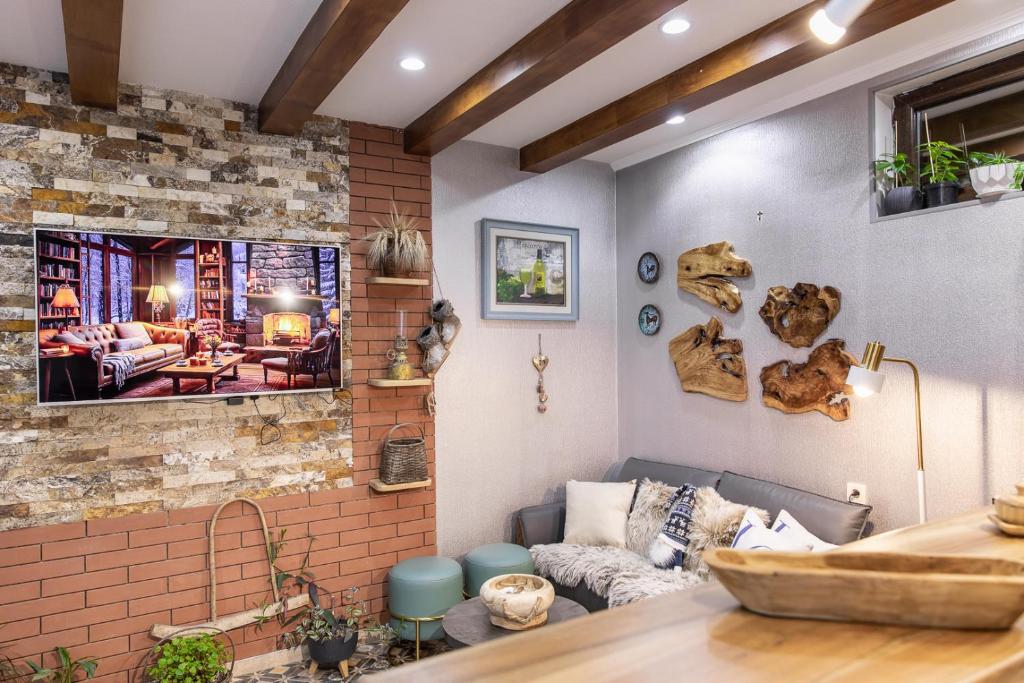 TV a/nebo společenská místnost v ubytování Hotel Gold Tower