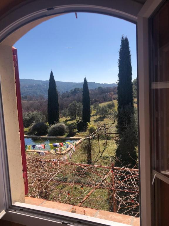 Nespecifikovaný výhled na hory nebo výhled na hory při pohledu z bed and breakfast